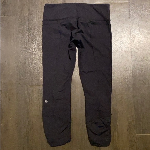 Lululemon black cinched leggings - Picture 3 of 5